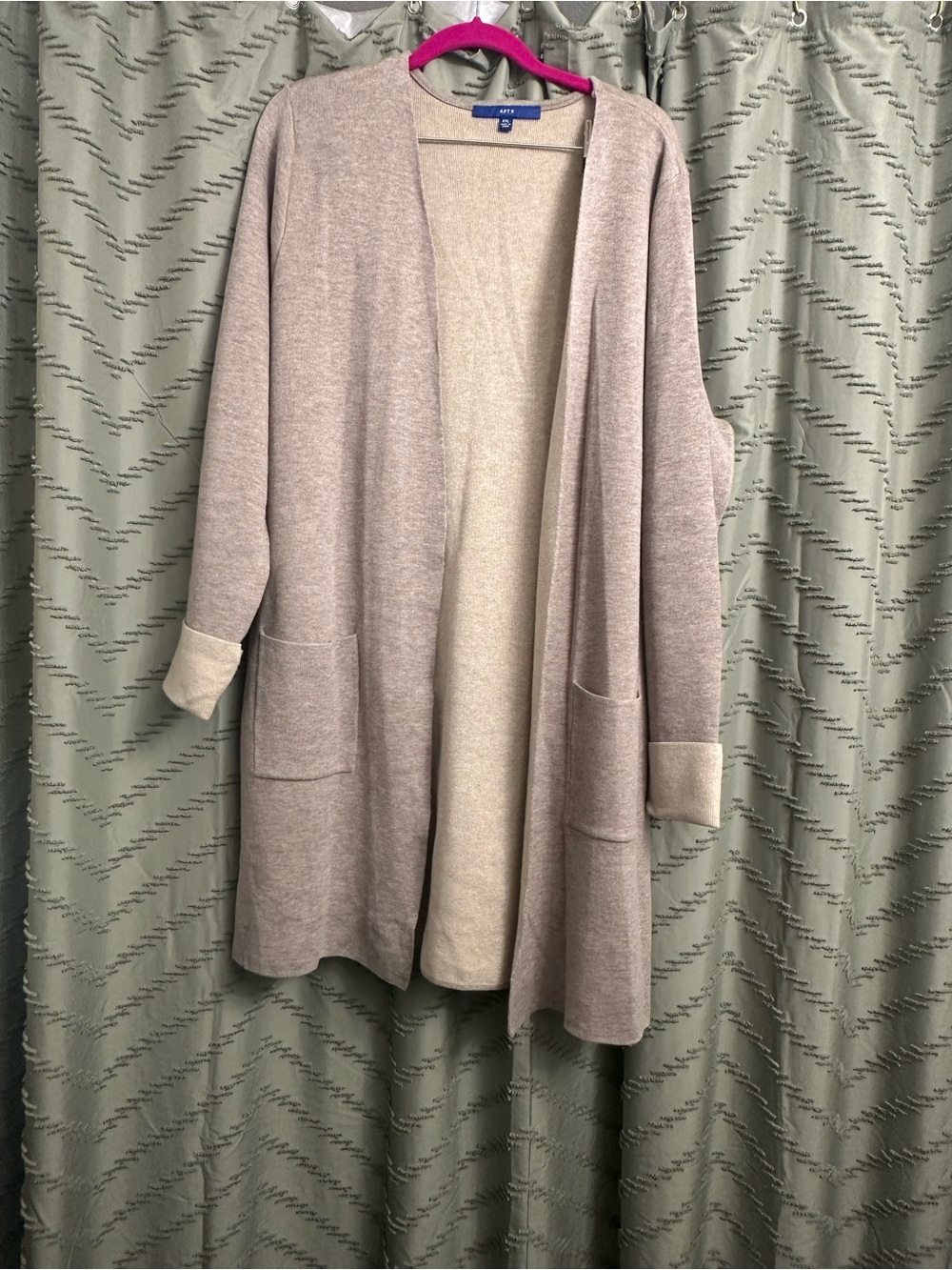 Apt 9 Cardigan sweater size XXL Long sweater
Tan beige neutral color